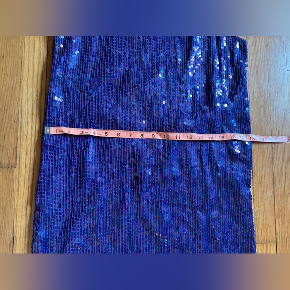 80s Vintage Purple Sequin and Beaded Shift Dress - Picture 5 of 9
